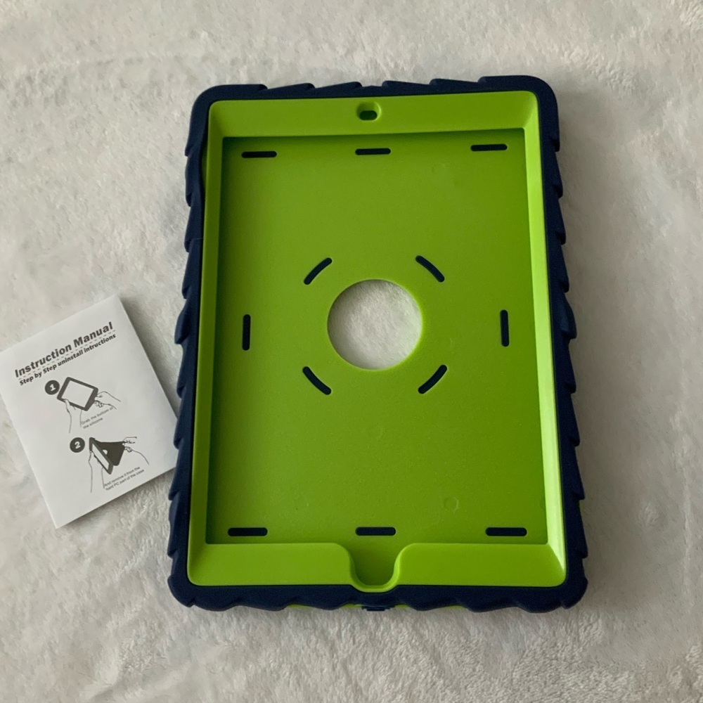 iPad Case - Picture 3 of 6